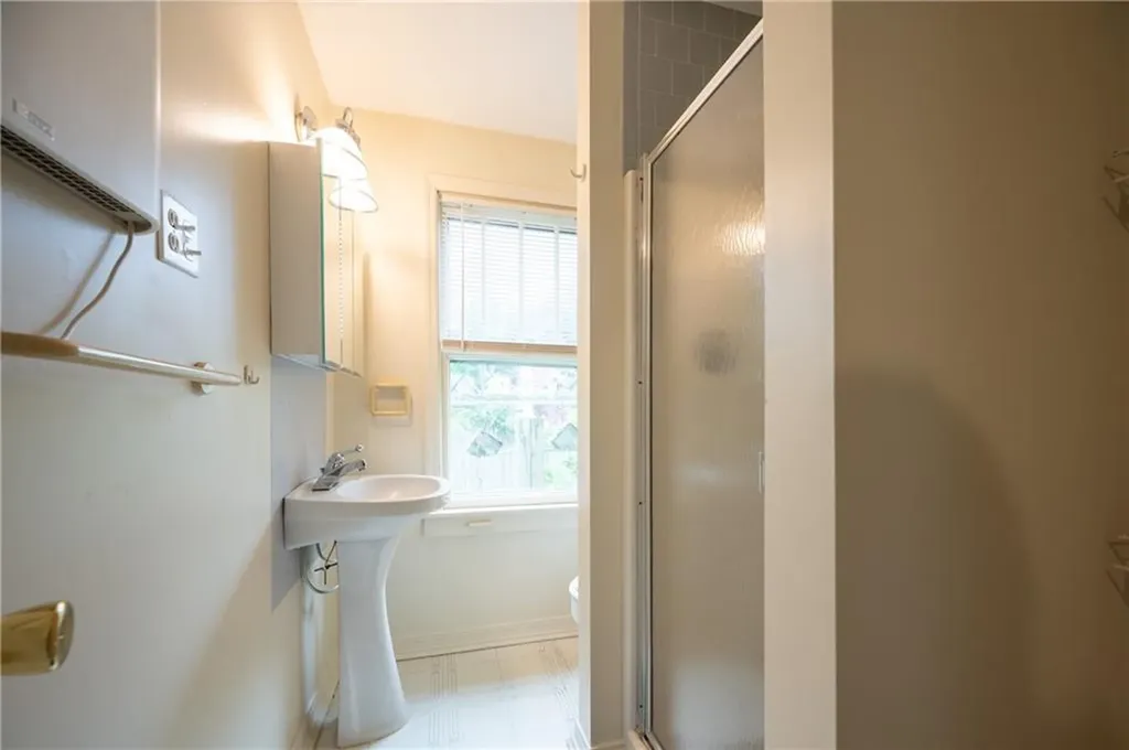 10 12 Hendricks Street South Kingstown RI 02879