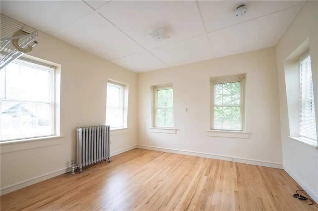 10 12 Hendricks Street South Kingstown RI 02879