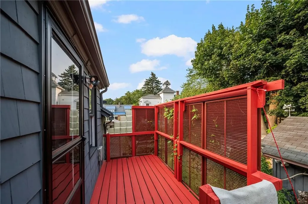 10 12 Hendricks Street South Kingstown RI 02879