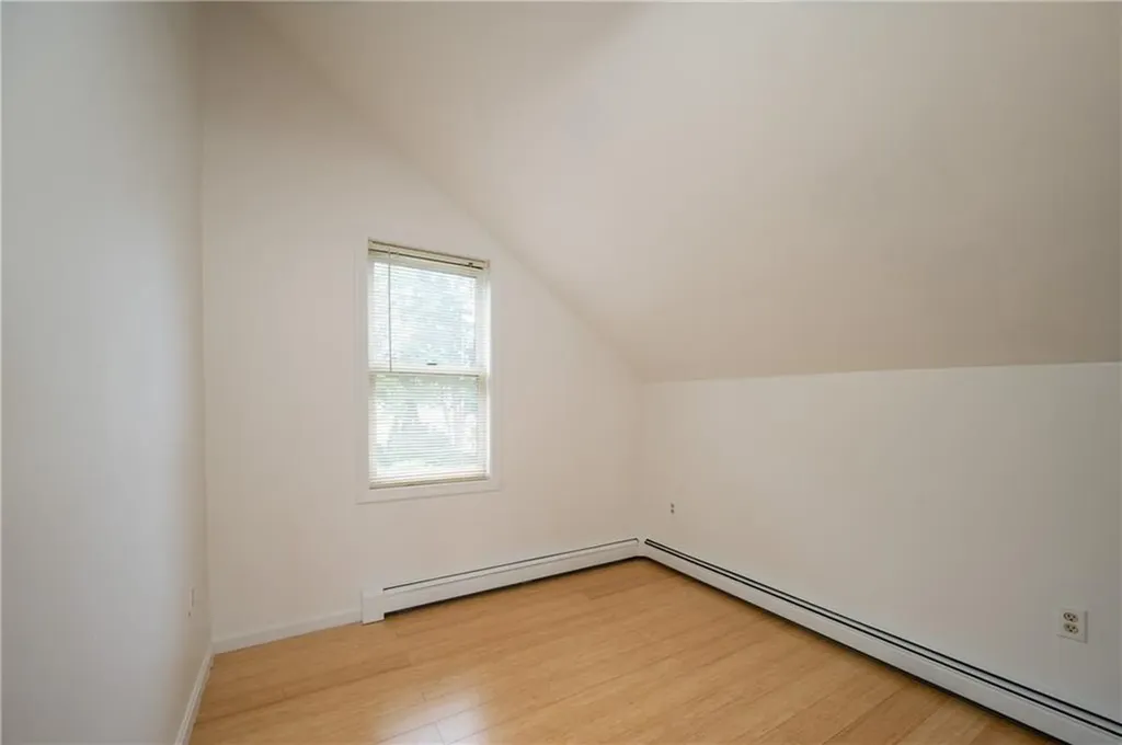 10 12 Hendricks Street South Kingstown RI 02879