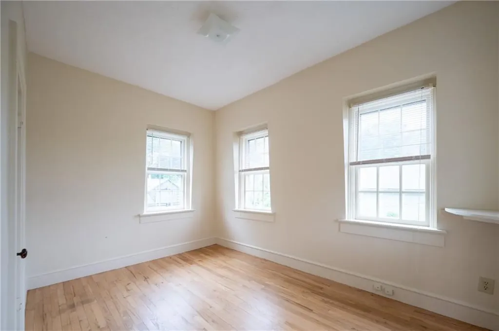 10 12 Hendricks Street South Kingstown RI 02879