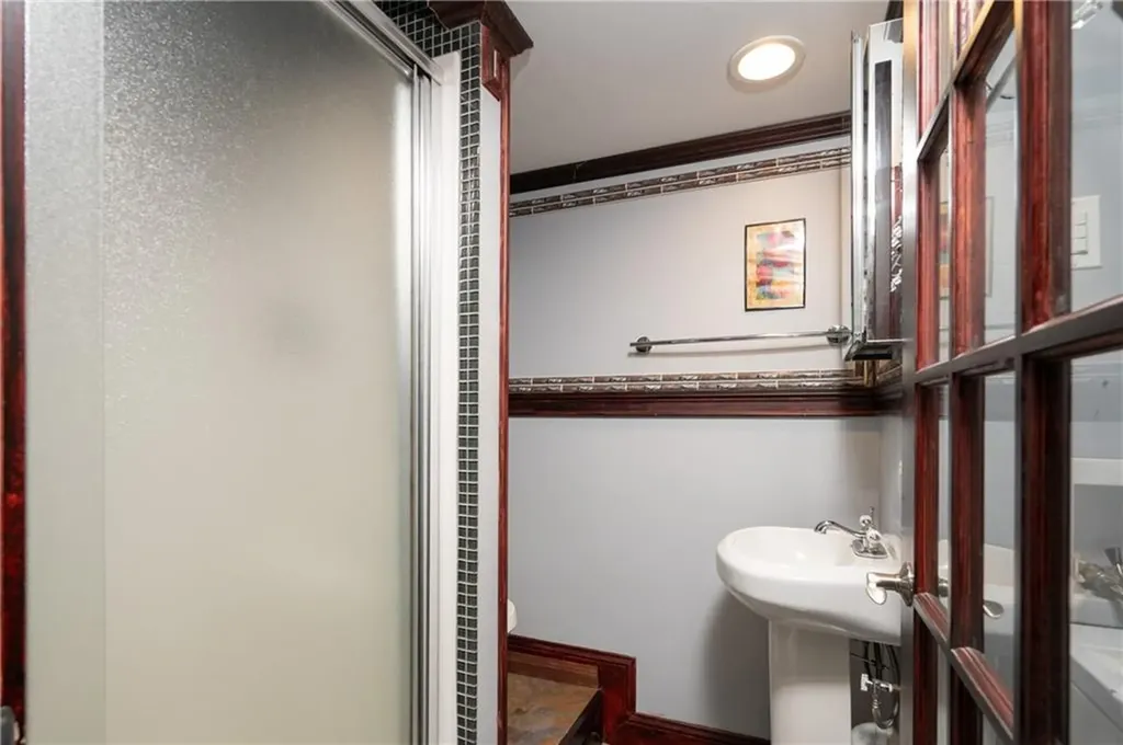 10 12 Hendricks Street South Kingstown RI 02879