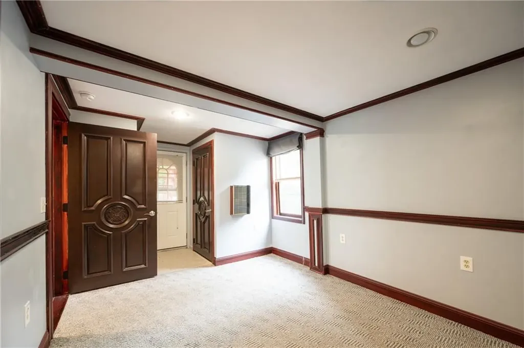 10 12 Hendricks Street South Kingstown RI 02879