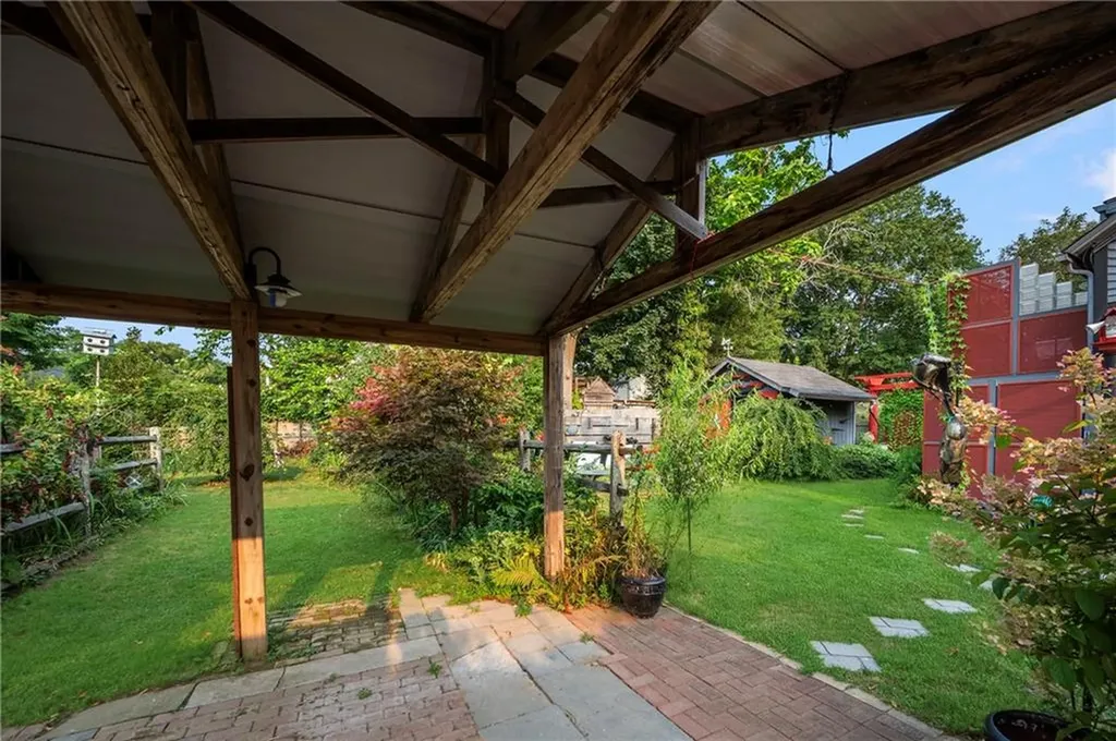 10 12 Hendricks Street South Kingstown RI 02879
