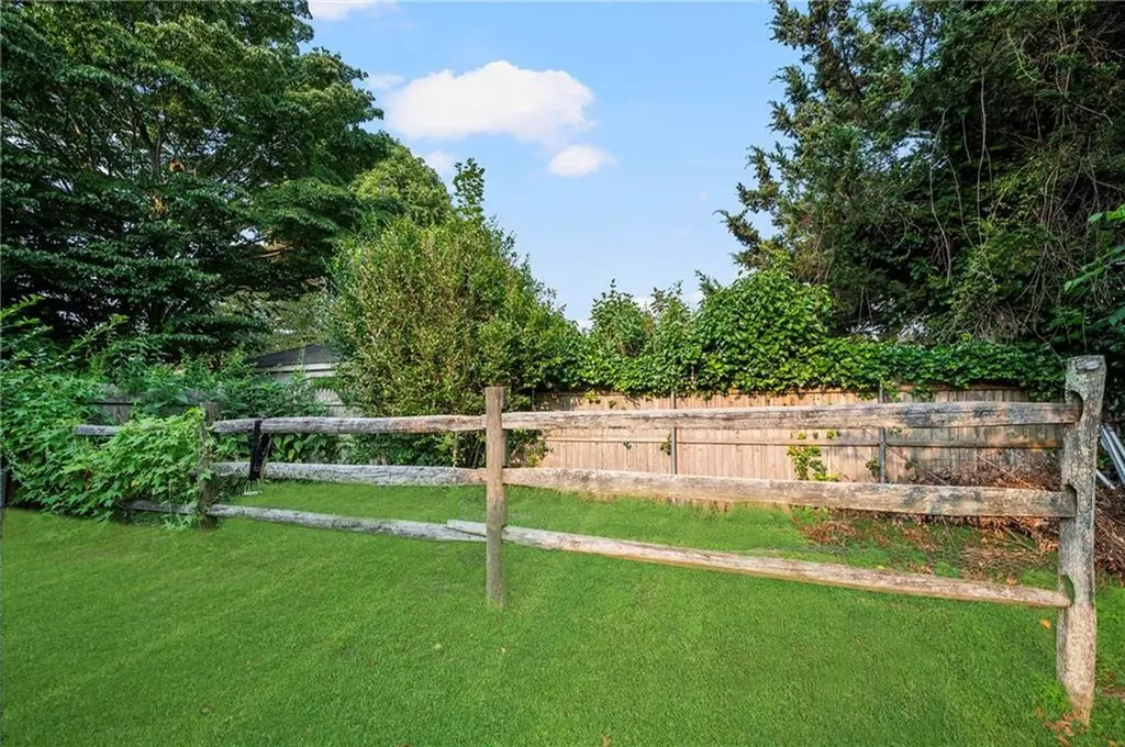 10 12 Hendricks Street South Kingstown RI 02879