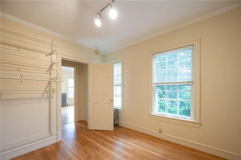 10 12 Hendricks Street South Kingstown RI 02879