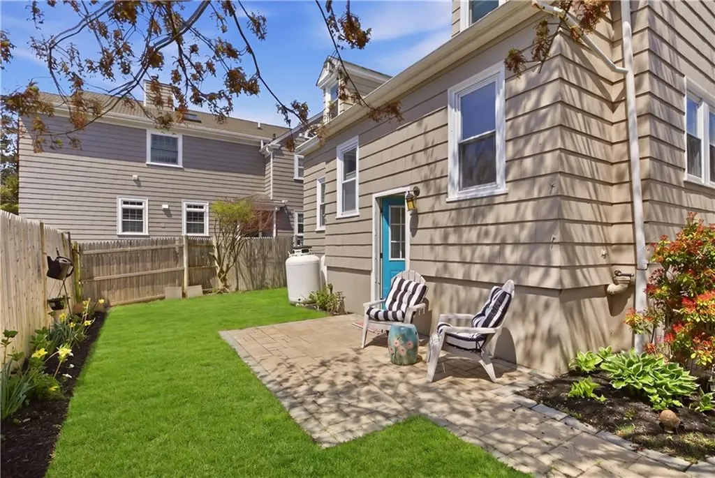53 Berkeley Avenue Newport RI 02840