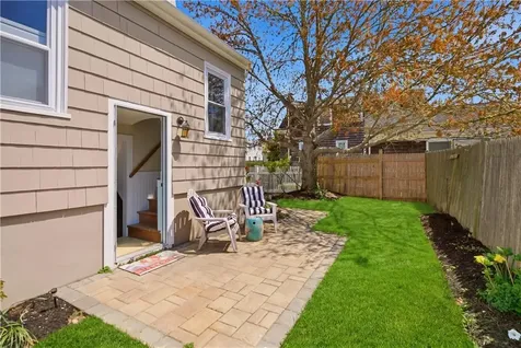 53 Berkeley Avenue Newport RI 02840