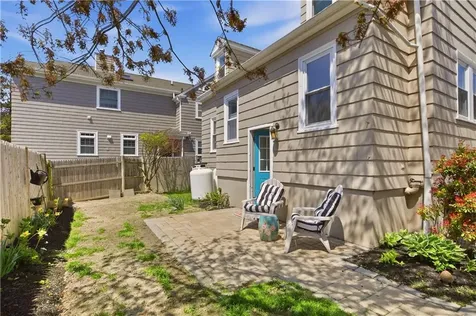 53 Berkeley Avenue Newport RI 02840
