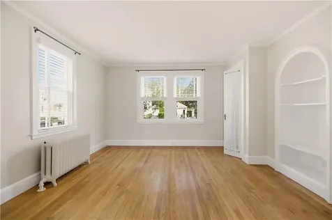53 Berkeley Avenue Newport RI 02840