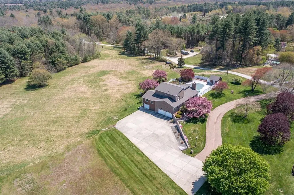 524 Wauregan Road Brooklyn CT 06234