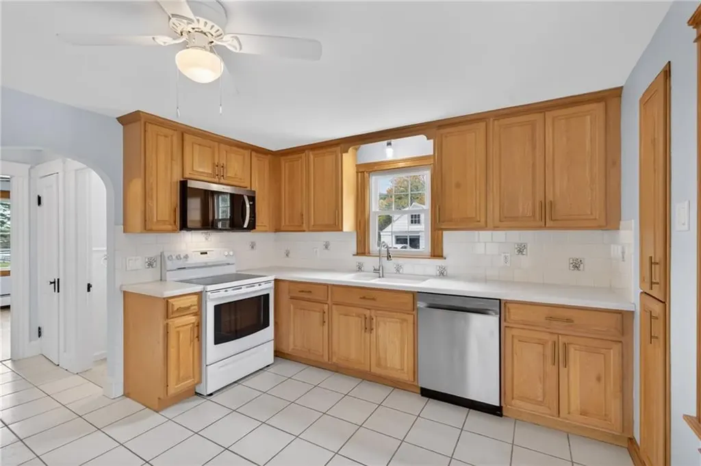 1938 Providence Pike North Smithfield RI 02896