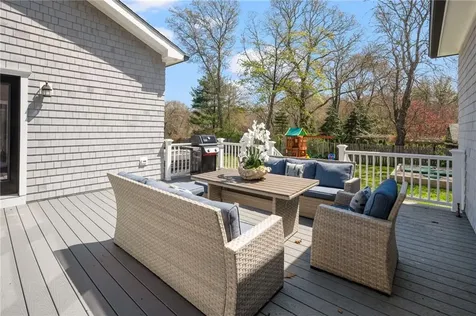 24 Tern Road Narragansett RI 02882