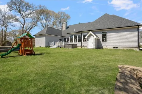 24 Tern Road Narragansett RI 02882