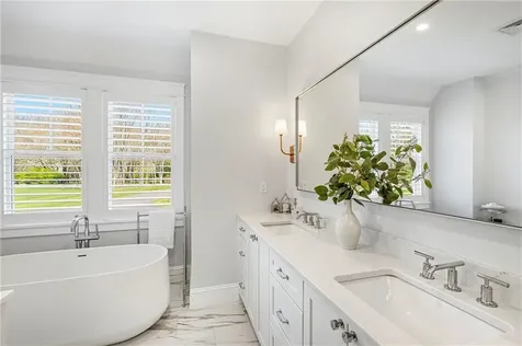 35 Battery Lane Jamestown RI 02835