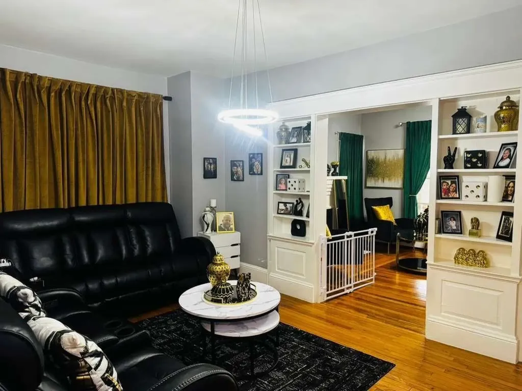 2 Parkview Avenue Providence RI 02905