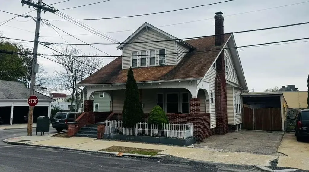 2 Parkview Avenue Providence RI 02905