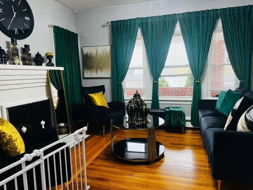 2 Parkview Avenue Providence RI 02905