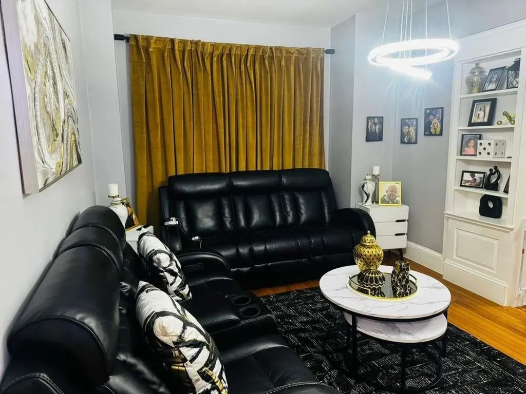 2 Parkview Avenue Providence RI 02905