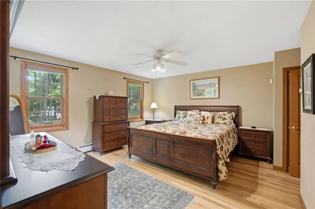 20 Follett Street North Smithfield RI 02896