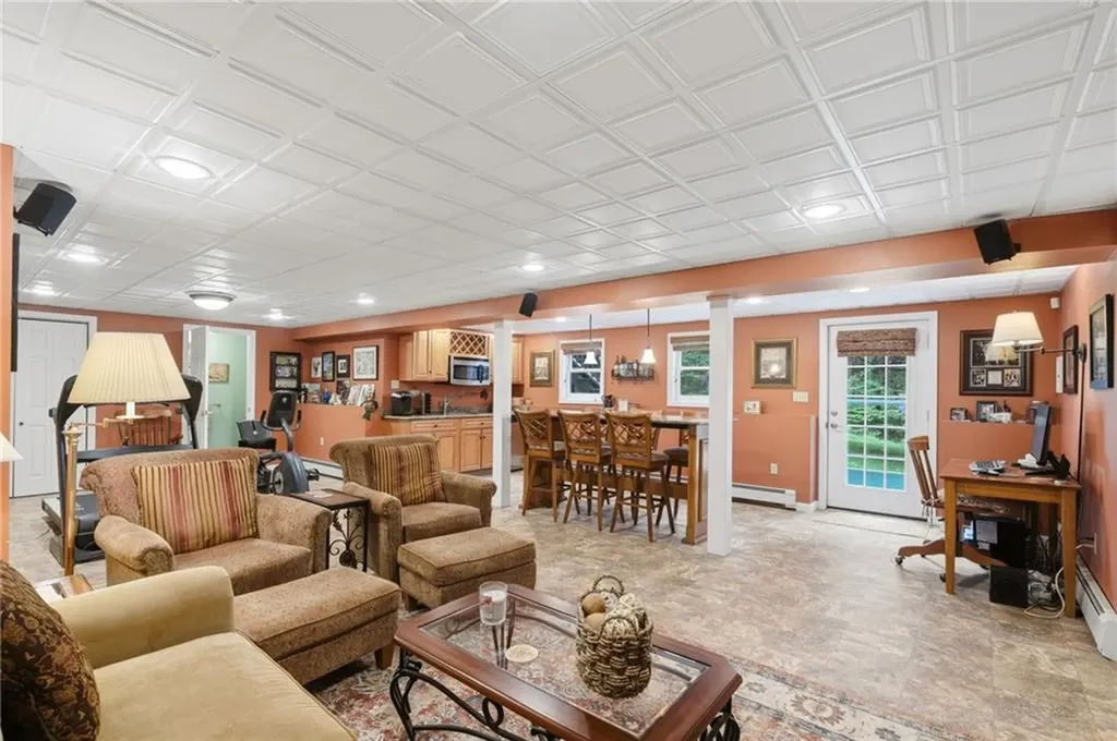 20 Follett Street North Smithfield RI 02896