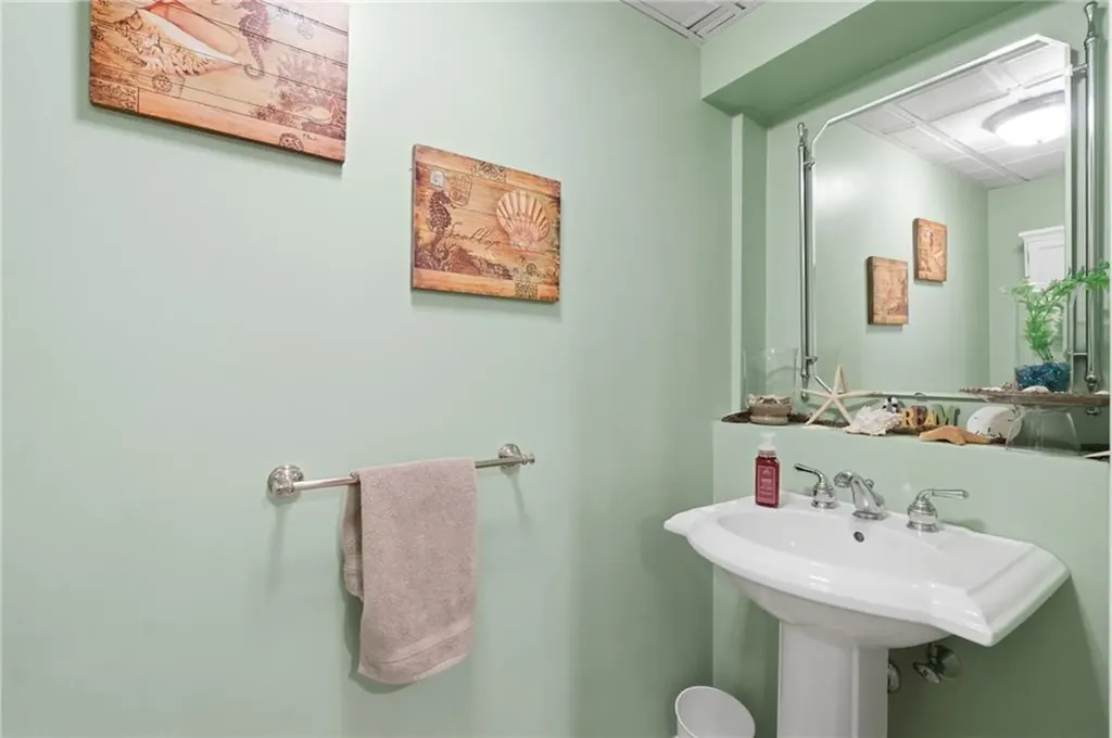 20 Follett Street North Smithfield RI 02896