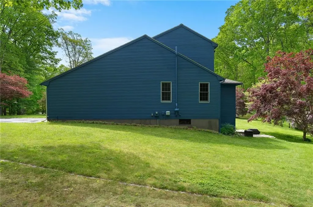20 Follett Street North Smithfield RI 02896