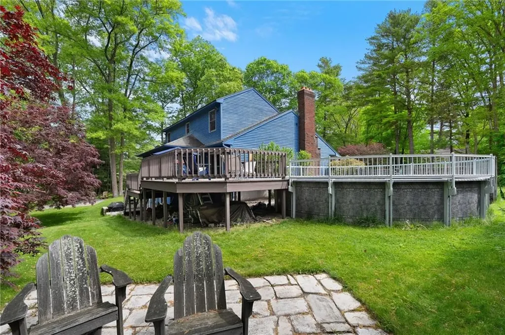 20 Follett Street North Smithfield RI 02896