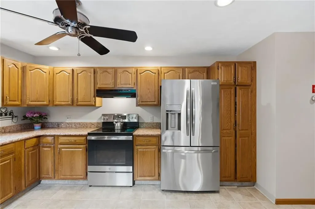20 Follett Street North Smithfield RI 02896