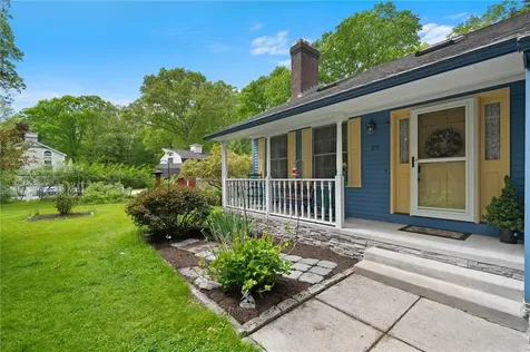 20 Follett Street North Smithfield RI 02896