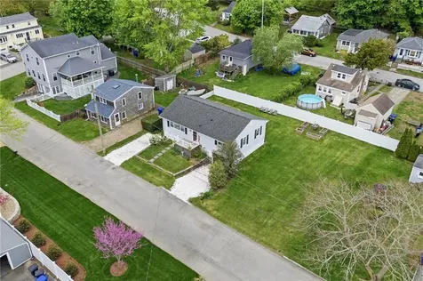 10 Read Avenue Warren RI 02885