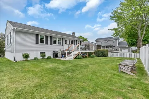 10 Read Avenue Warren RI 02885