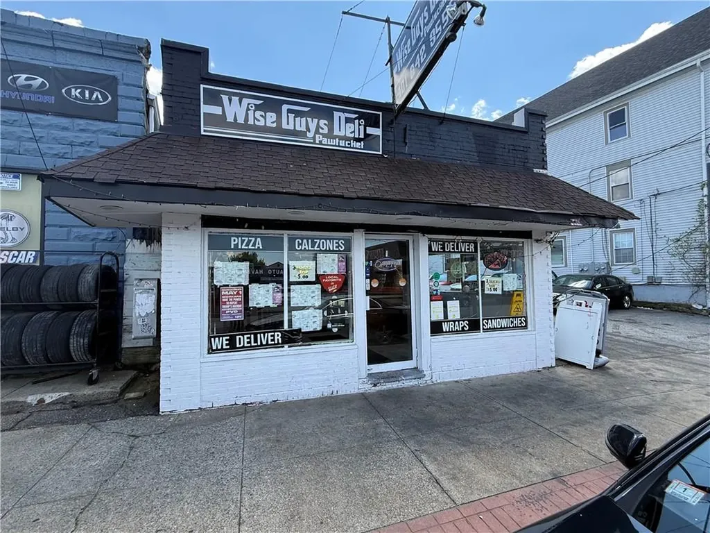 511 Broadway Street Pawtucket RI 02860