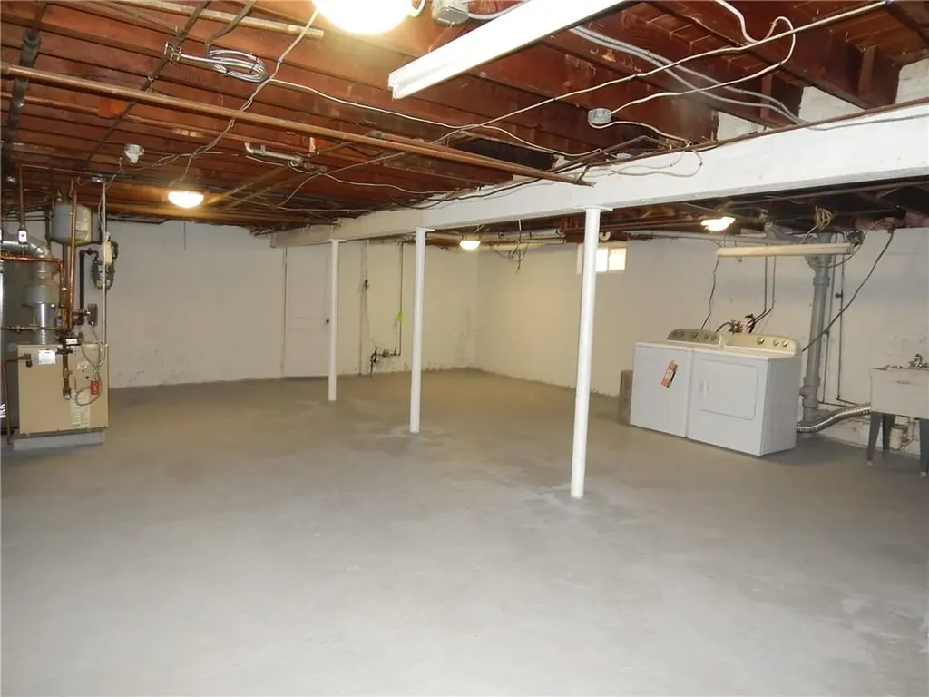 225 Leah Street Providence RI 02908