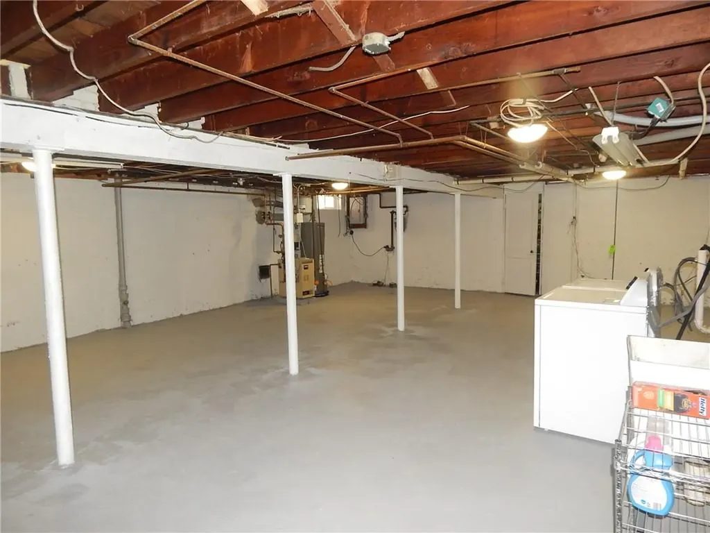 225 Leah Street Providence RI 02908