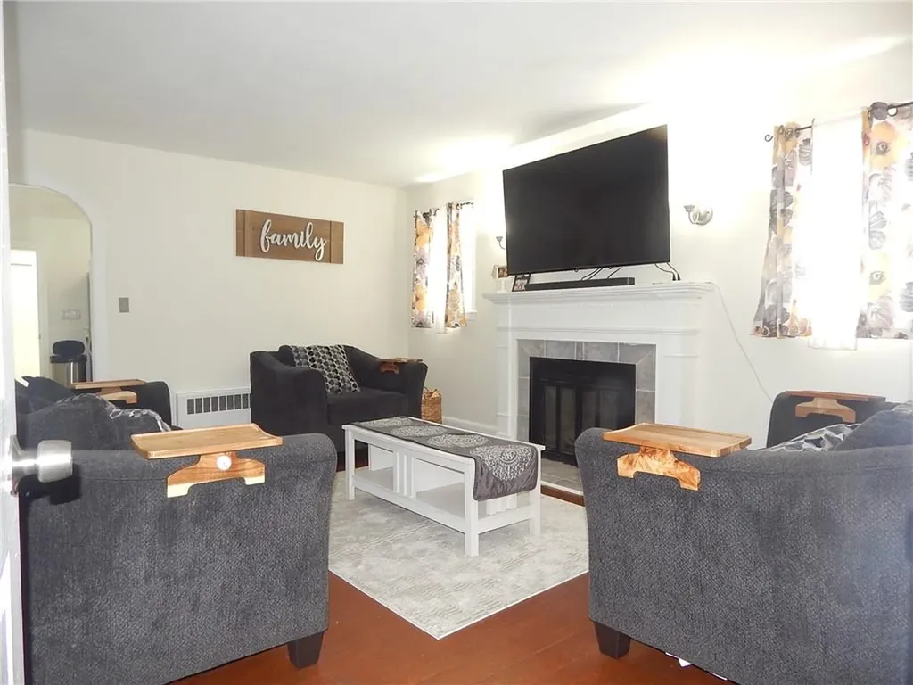 225 Leah Street Providence RI 02908