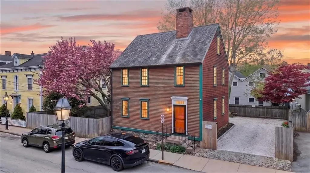 9 Thames Street Newport RI 02840