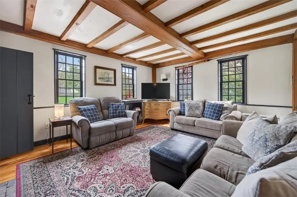 9 Thames Street Newport RI 02840