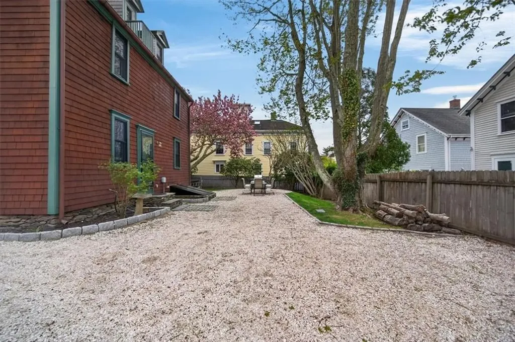 9 Thames Street Newport RI 02840