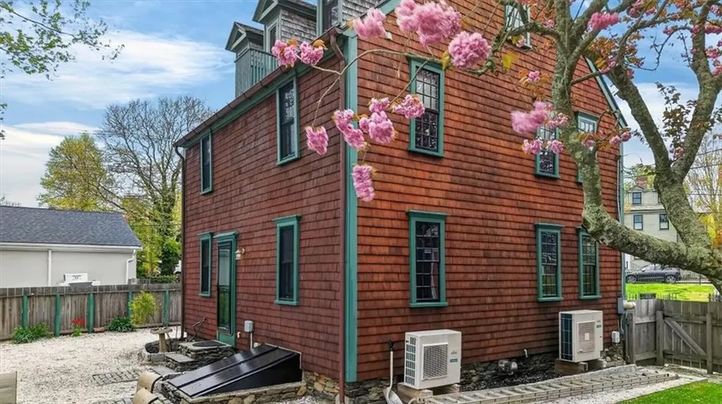 9 Thames Street Newport RI 02840