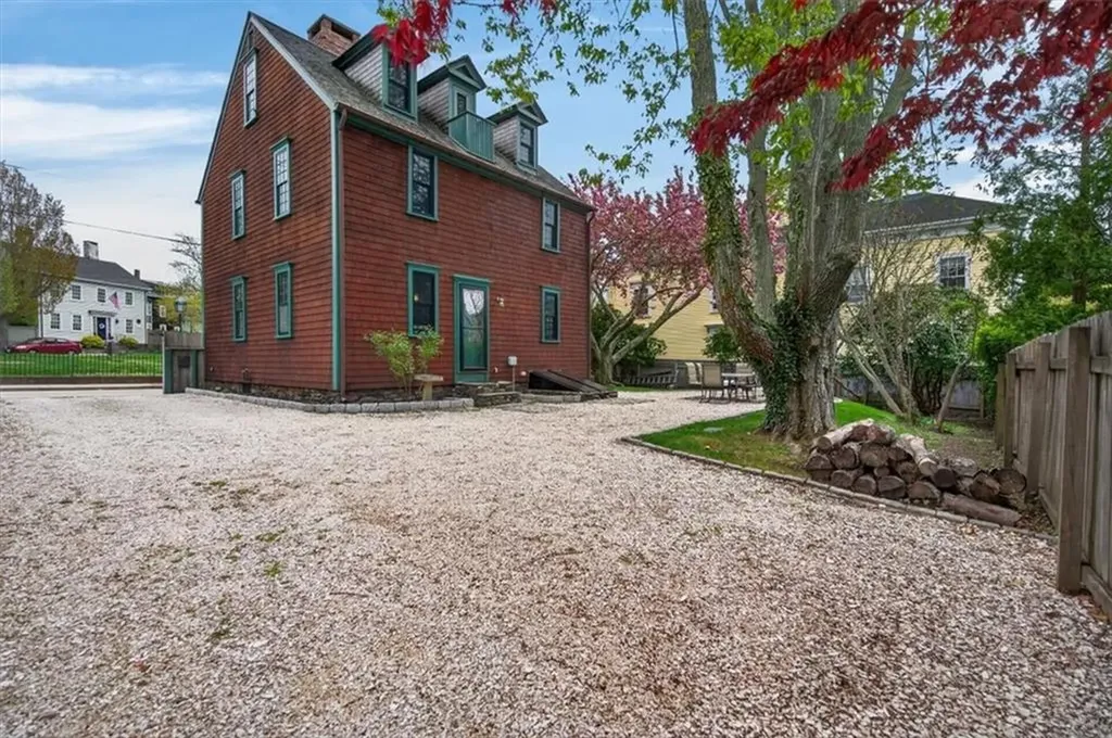 9 Thames Street Newport RI 02840