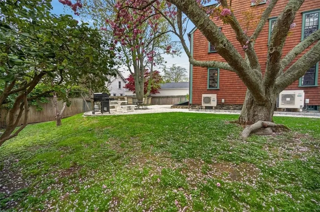 9 Thames Street Newport RI 02840