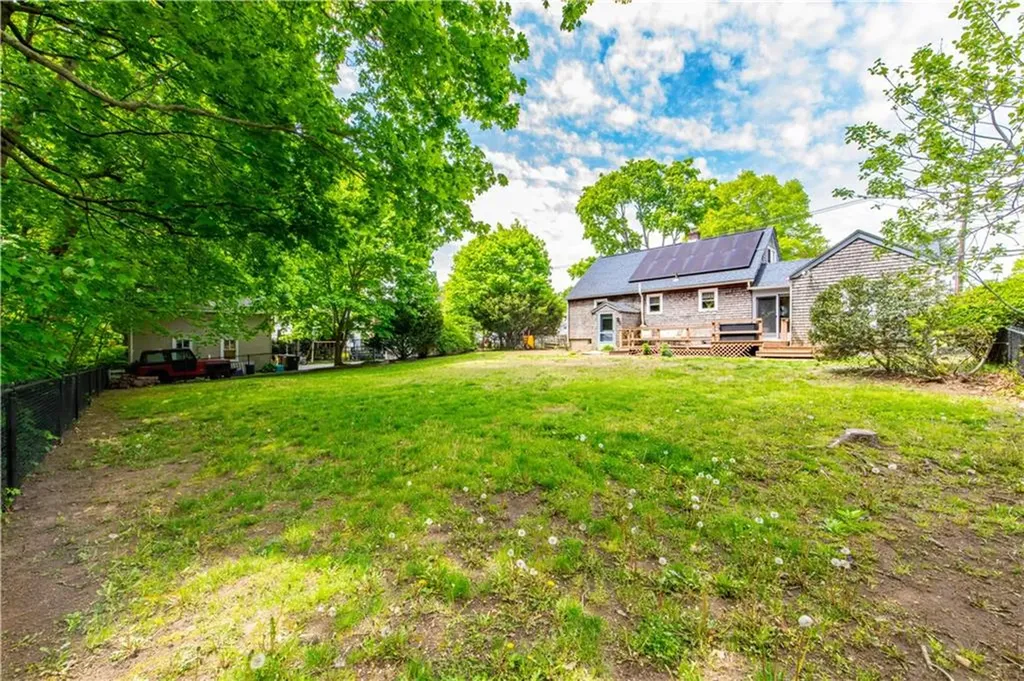 75 Knotty Oak Road Coventry RI 02816