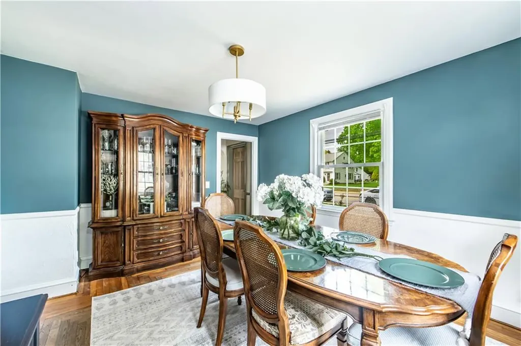 75 Knotty Oak Road Coventry RI 02816