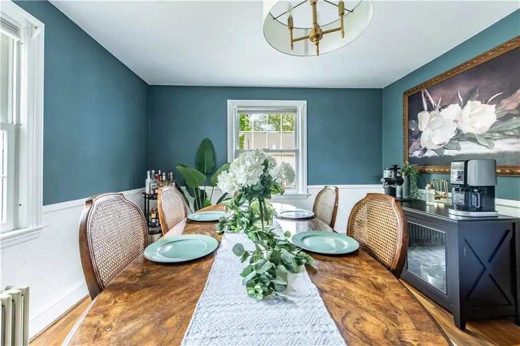 75 Knotty Oak Road Coventry RI 02816