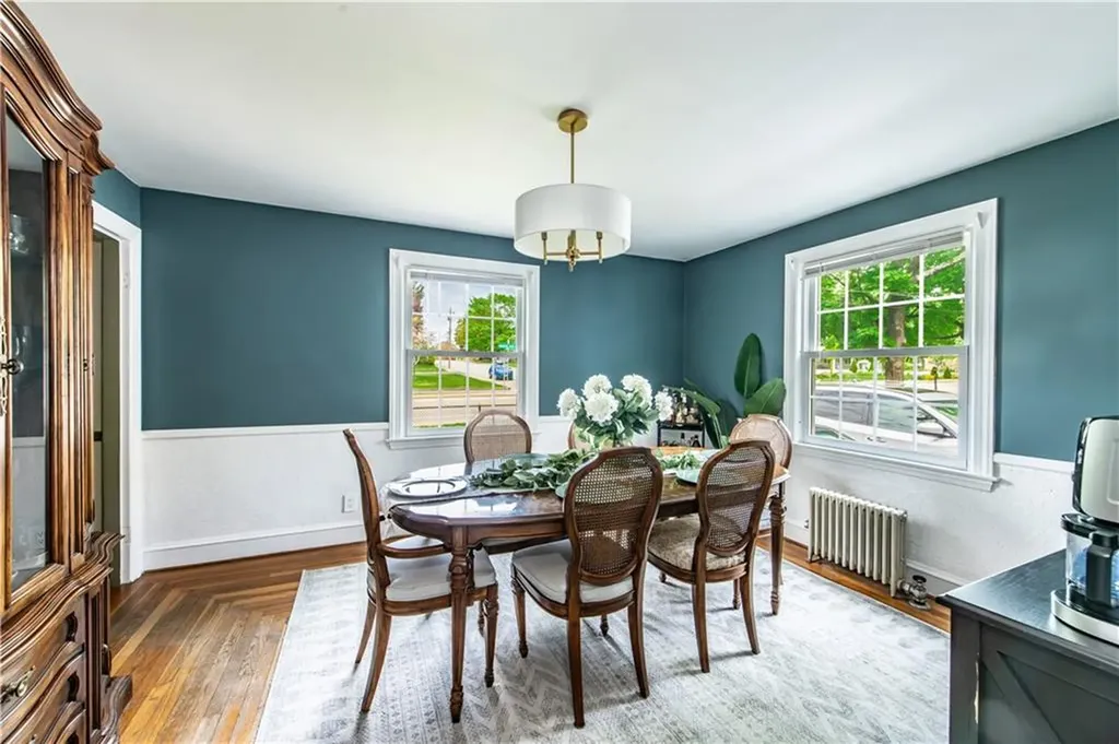 75 Knotty Oak Road Coventry RI 02816