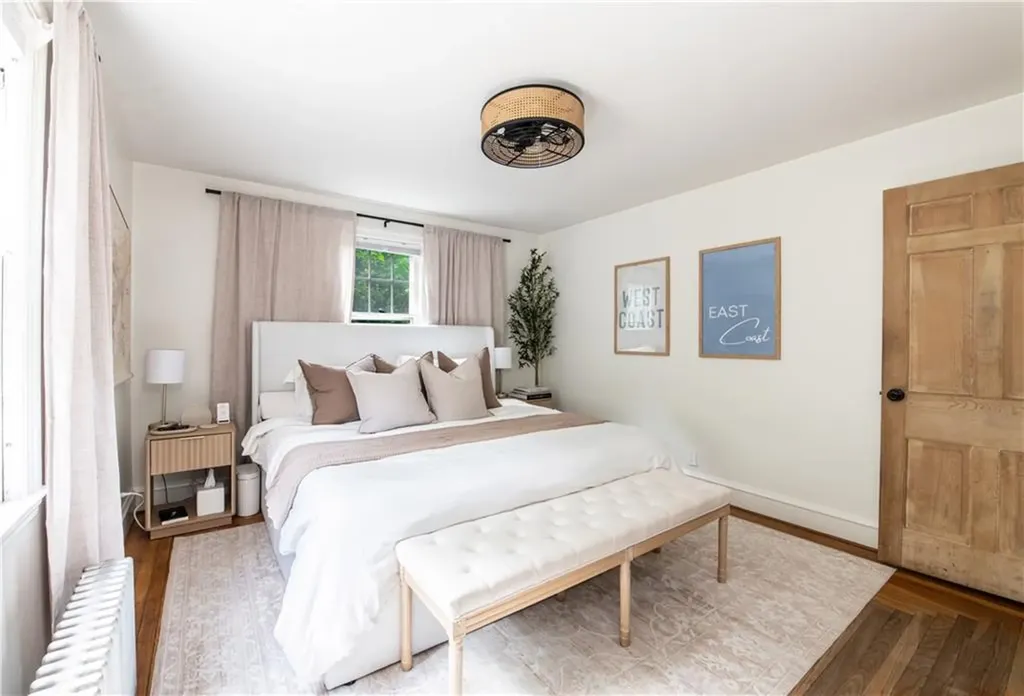 75 Knotty Oak Road Coventry RI 02816