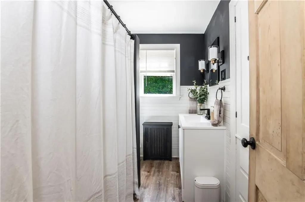 75 Knotty Oak Road Coventry RI 02816