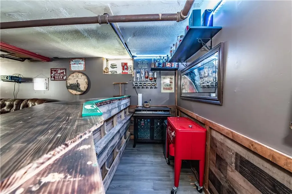 75 Knotty Oak Road Coventry RI 02816