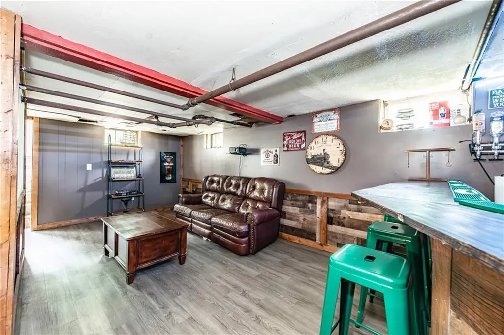 75 Knotty Oak Road Coventry RI 02816